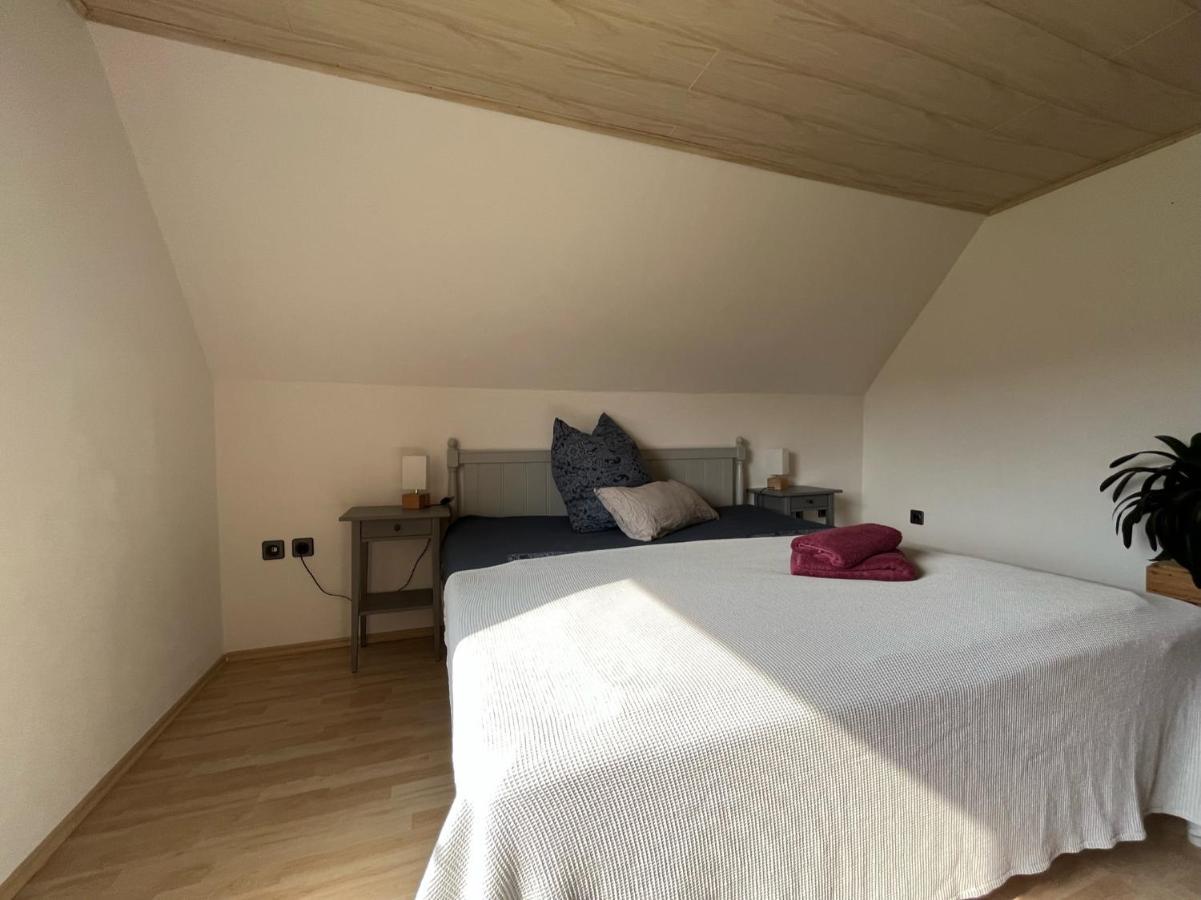 Schoene Wohnung In Ruhiger Laendlicher Lage Heidenheim  Buitenkant foto